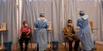 Venezuela pone en marcha vacunación «masiva» contra la covid-19 en 27 centros