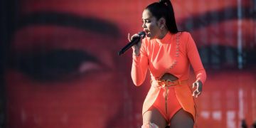 Natti Natasha y el productor Raphy Pina, padres de una niña