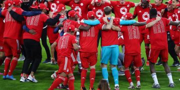 El Bayern celebra el título con goleada al Gladbach y triplete de Lewandowski