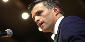 Leopoldo López le pide a Perú no repetir el «desastre político» de Venezuela