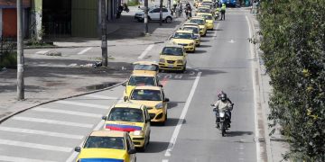 Taxistas y camioneros prolongan las protestas contra el Gobierno en Colombia