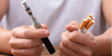Advierten sobre toxicidad de los cigarrillos electrónicos en adolescentes