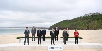 La UE eleva la presión sobre Londres para que respete los acuerdos del Brexit