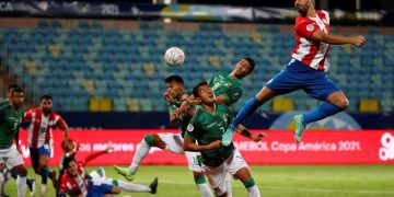 Paraguay derrotó a la Bolivia de Farías con remontada