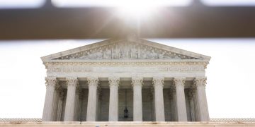 El Supremo falla contra migrantes con TPS que pedían la residencia permanente