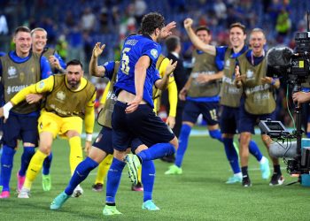 3-0. Italia, un misil hacia octavos