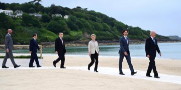 Los líderes del G7 abordan retos económicos y planes para futuras pandemias