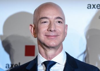 Jeff Bezos viajará al espacio el 20 de julio