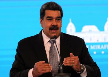 Maduro promete eliminar autoridades regionales paralelas tras las elecciones