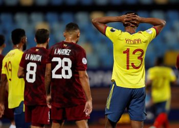Brasil avasalla a Perú, Fariñez salva a Venezuela y Neymar a 9 goles de Pelé