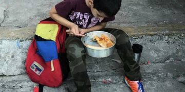 Sábado de donatón en San Cristóbal: Alimentan 250 niños y piden apoyo para seguir con la labor