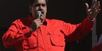 Maduro reitera su disposición a ir «con buena fe» al diálogo con la oposición