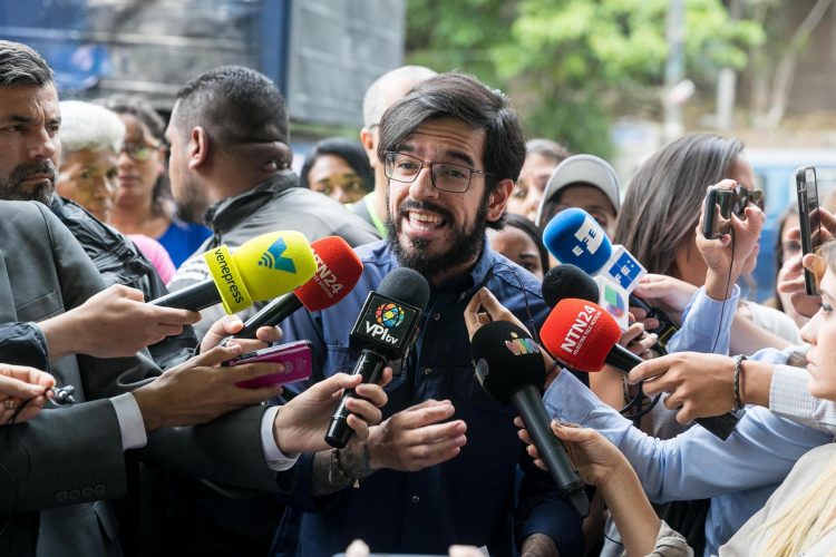 En la imagen el opositor venezolano Miguel Pizarro. EFE/Miguel Gutiérrez/Archivo