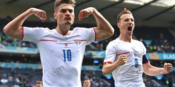 Patrik Schick, líder en solitario