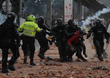Duque anuncia una reforma de la Policía tras las protestas en Colombia