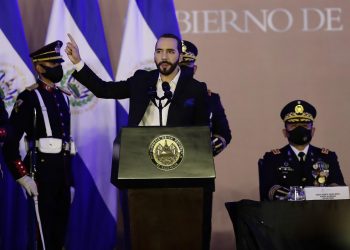 Gobierno de Bukele representa un cambio positivo para El Salvador, según sondeo