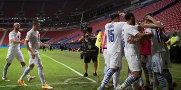 0-2. Paraguay se clasifica frente a una desgastada selección de Chile