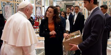 El papa dice que el trabajo «es una unción de dignidad»