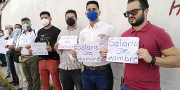 Sueldos y salarios dignos exigieron dirigentes opositores de Mérida para los trabajadores