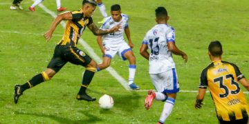 Aurinegros empatan en casa de Hermanos Colmenárez