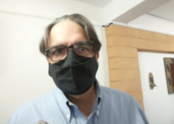 Carlos Fernández a los empresarios, “Que le echen pichón” cubriendo sus riesgos