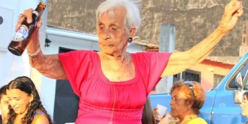La popular parrandera de Barrio Lourdes,  Enriqueta Canchica, cumple 100 años