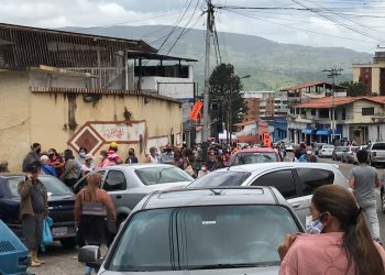 Clonaron red de mensajería para convocar a vacunación masiva contra el COVID-19 