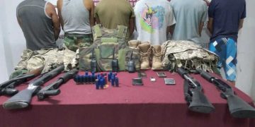 GNB incauta lote de armas y prendas militares