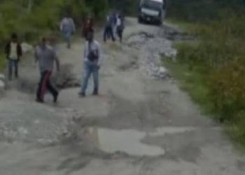 Intransitable vialidad entre La Azulita y Jají