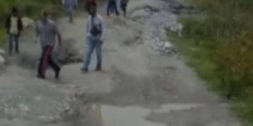 Intransitable vialidad entre La Azulita y Jají