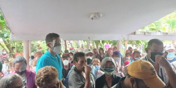 Desorden y presunta corrupción reina en el Hupec con la jornada de vacunación anticovid