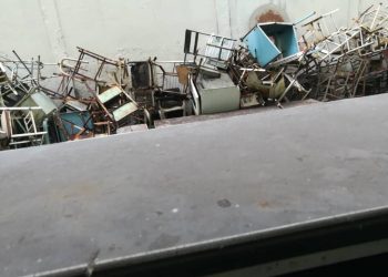 Destrucción y abandono reina en escuelas, liceos y universidades tras año y medio de pandemia