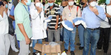 Gremios de salud, sociedad civil organizada y empresarios donan insumos al Hupec