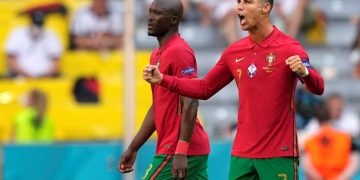 Cristiano Ronaldo iguala con Schick