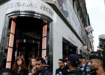 Victoria’s Secret da un giro a su marca y cambia las ‘ángeles’ por activistas