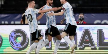 Argentina y Paraguay exponen sus invictos