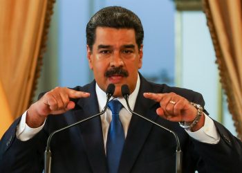 Maduro llama a los militantes chavistas a postular candidatos para elecciones