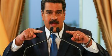 Maduro llama a los militantes chavistas a postular candidatos para elecciones