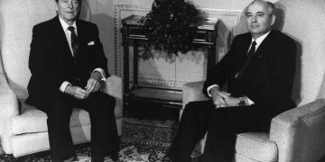 La cumbre de Ginebra de 1985, el principio del fin de la Guerra Fría