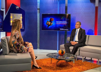 Leocenis García: “La negociaciones no solo deben ser electorales, sino sobre vacunas y economía”