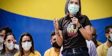 Karim Vera: “con las vacunas lo que están haciendo es un gran inicio de campaña”