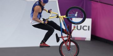 El venezolano Dhers, tercero en la ronda previa a la final del BMX Freestyle
