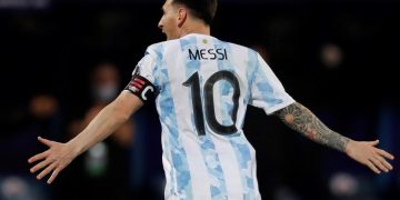 Messi: «Sacamos adelante un partido difícil y dimos un paso más»