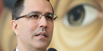 Venezuela rechaza que Chile acoja a Emilio Grateron en la embajada en Caracas