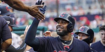 Los dominicanos Reyes, Sanó y Castro encienden la pólvora con dos jonrones cada uno