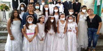 Veinticuatro niños recibieron el Pan Eucarístico en templo Virgen del Carmen de Sabana de Mendoza