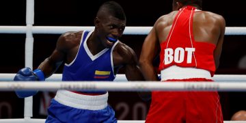 El colombiano Martínez encabeza buena jornada para Latinoamérica en boxeo