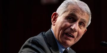 Estados Unidos se plantea volver a pedir que los vacunados lleven mascarilla