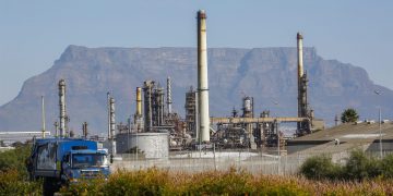 La OPEP y sus aliados acuerdan un aumento gradual de la producción hasta diciembre