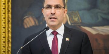 Venezuela tacha a Duque de «cínico» por acusarle de albergar a guerrilleros